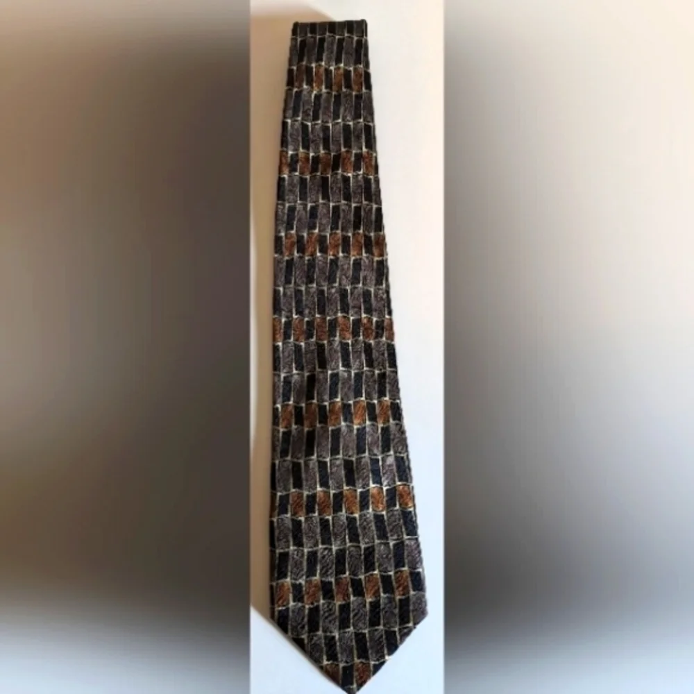 John Hill Executive Collection Men's 100%‎ Silk Necktie